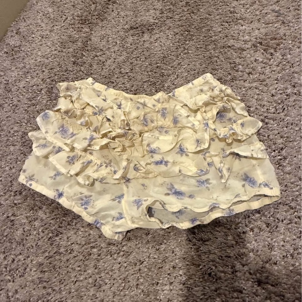 Free People Cream and Purple Floral Ruffle Shorts